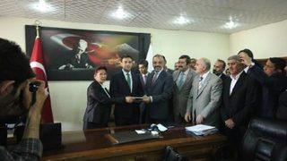 Sırrı Sakık, Ağrı belediye başkanlık koltuğuna oturdu