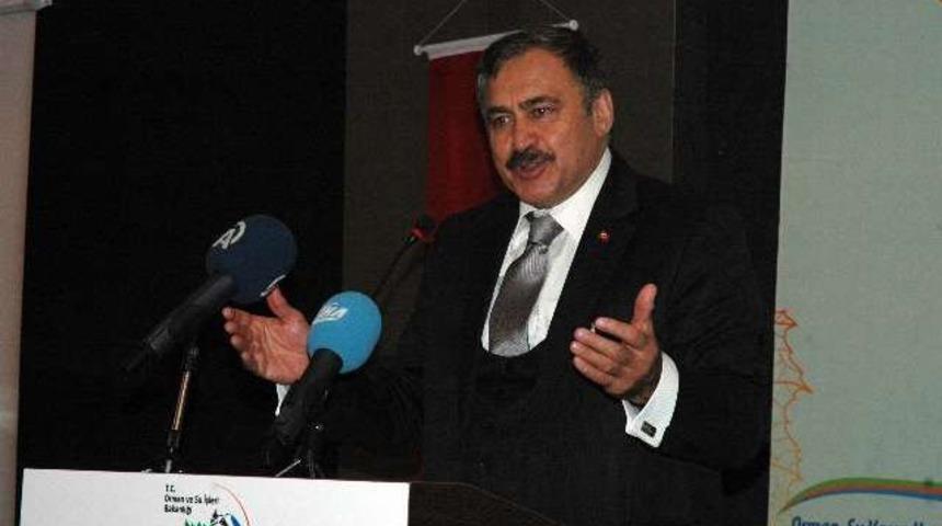 Bakan’ı kızdıran protesto