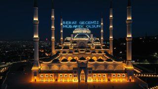 Berat Kandili nedir? Berat Kandili önemi ve anlamı nedir? Berat Kandili gecesi ne oldu? Berat Kandili bugün mü?