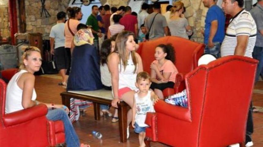 Tatilcilerin otel &ccedil;ilesi