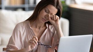 Sürekli ekrana bakanlar... Göz kaybına neden olabilir! 