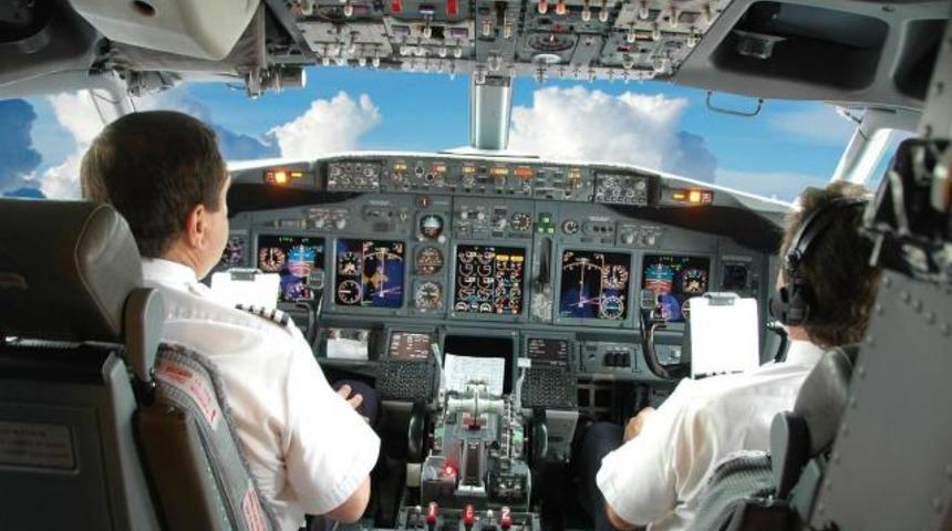 2 T&uuml;rk pilot Beyrut'ta ka&ccedil;ırıldı