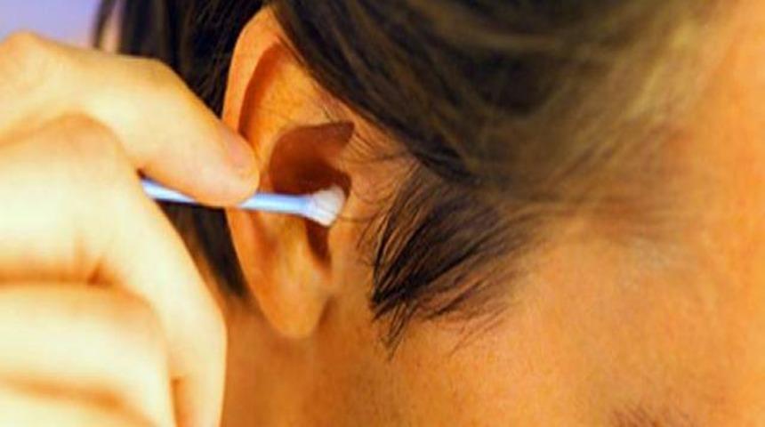 Kulak &ccedil;&ouml;p&uuml; yerine havlu!