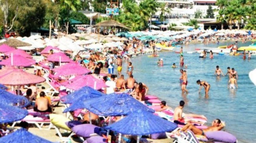 Tatil yörelerinde adım atacak yer yok