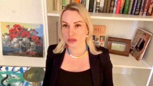 Marina Ovsyannikova: Rusya televizyonunda Ukrayna nın işgalini protesto etmesi sonrası haber alınamayan editör 1