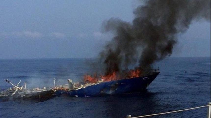 L&uuml;ks yat bir anda k&uuml;le d&ouml;nd&uuml;