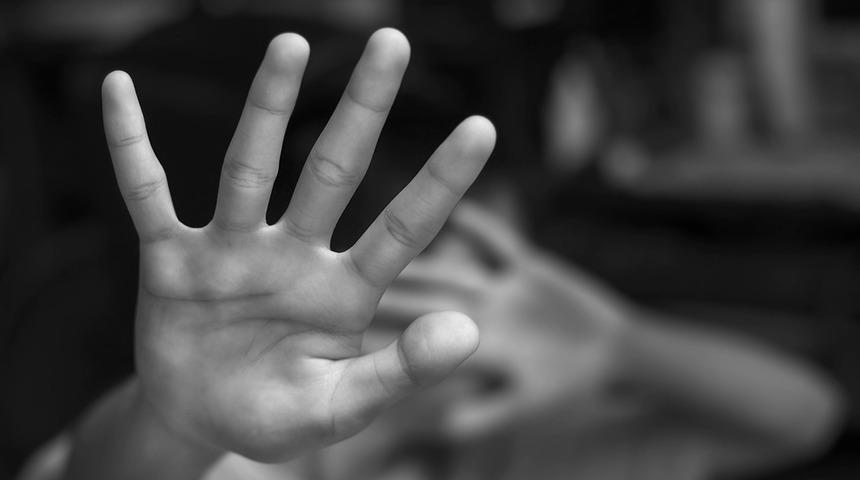 Çocukların müstehcen görüntülerini satmışlar! Aralarında doktor ve polis de var