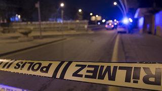 Kontrol noktasından kaçmaya çalıştı! Çok sayıda polise çarptı