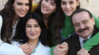 Üç Kız Kardeş nerede çekildi? Üç Kız Kardeş dizisinin konusu ne?