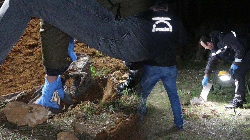 Yer: Antalya! 'Ormanda mezar var' ihbarı ekipleri alarma geçirdi