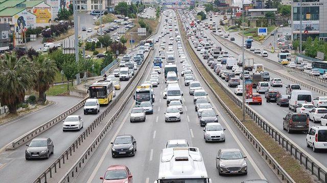 Haftanın ilk günü İstanbul'da trafik yoğunluğu: Yüzde 81'i gördü
