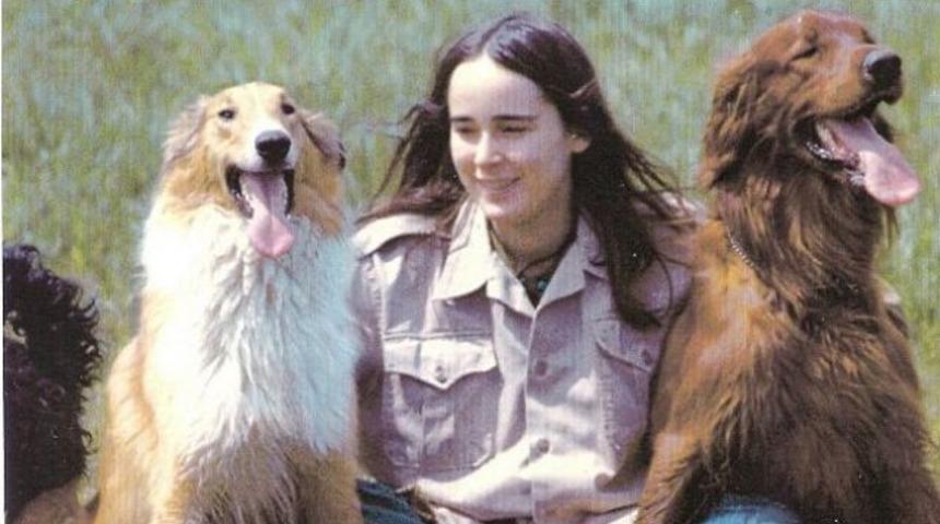 31 yavru k&ouml;pekle birlikte intihar etti