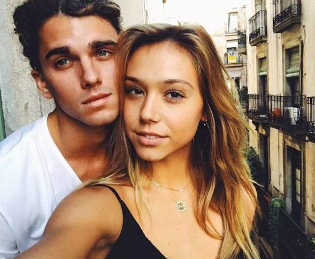 Dünyaca ünlü model Alexis Ren sütyensiz pozuyla beğeni yağmuruna tutuldu!