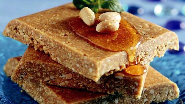 Leblebi helvası nasıl yapılır? Leblebi helvası tarifi ve malzemeleri!