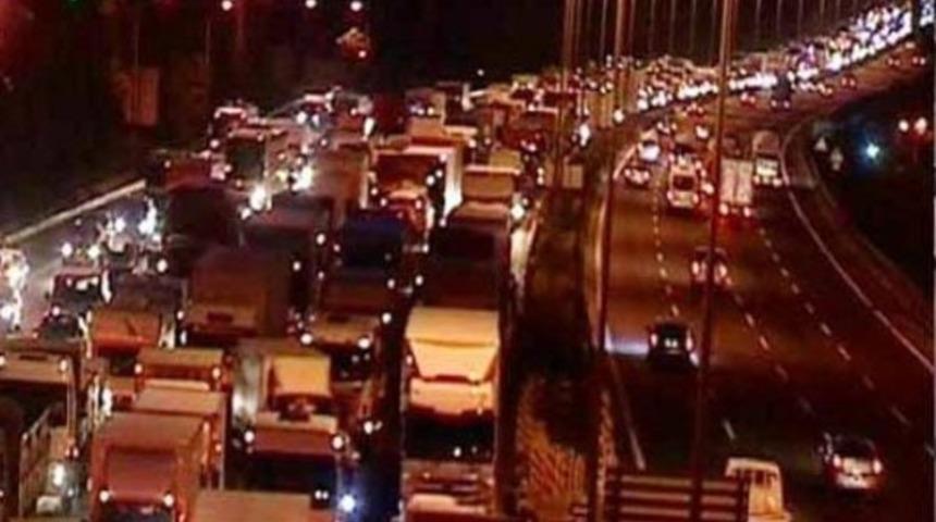 Karayollarında dönüş çilesi başladı!