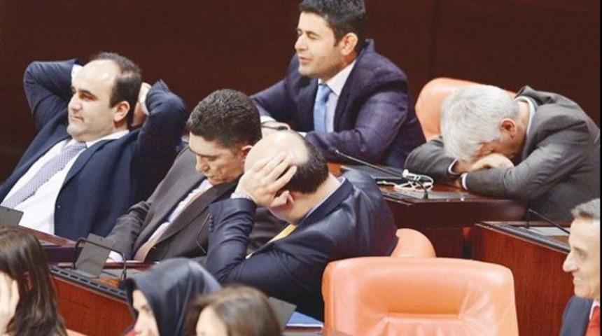 Kavga d&ouml;v&uuml;ş yeni HSYK