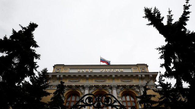 Rusya Merkez Bankası enflasyonla mücadele etmek için faizleri artırdı