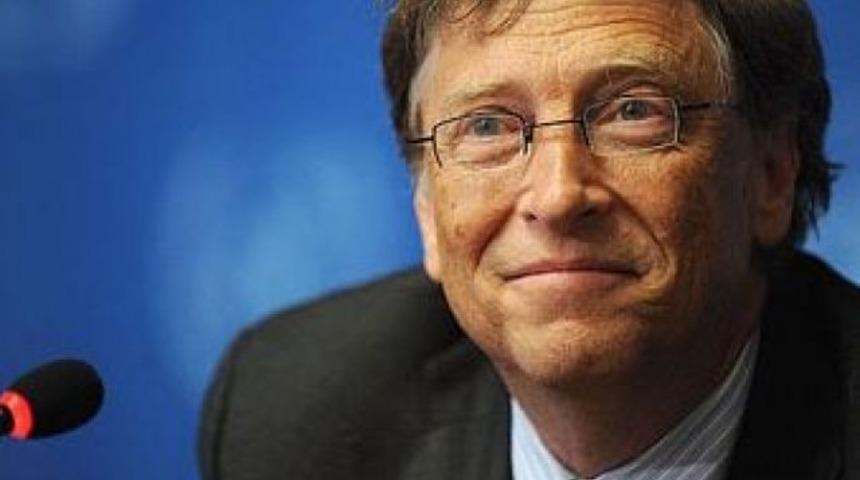 Bill Gates'in tahtı devrildi