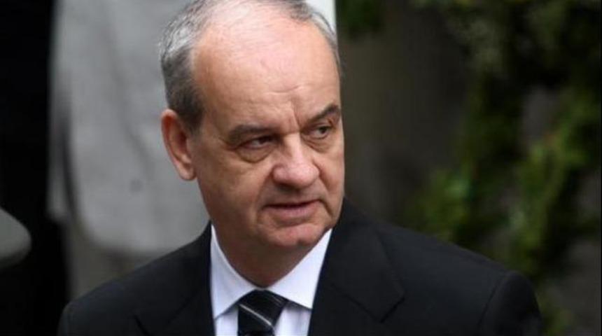  İlker Başbuğ'dan r&uuml;tbe a&ccedil;ıklaması