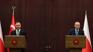 Son Dakika: Cumhurbaşkanı Erdoğan ile Polonya Cumhurbaşkanı Duda görüşmesi! NATO Zirvesi'ne katılacağım