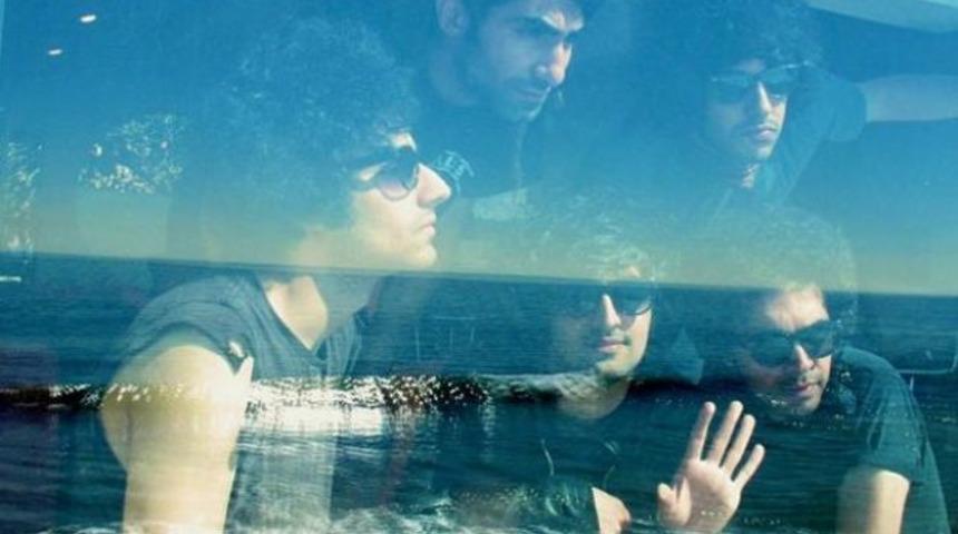 Gen&ccedil; m&uuml;zisyenden kanlı baskın