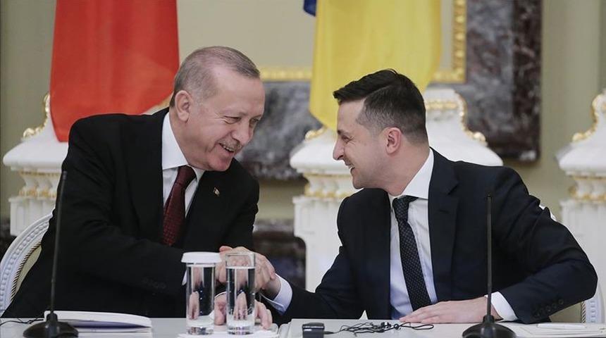 Cumhurbaşkanı Erdoğan ile Zelenskiy arasında telefon görüşmesi! Tahıl sevkiyatı konuşuldu