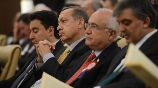 Cemil Çiçek: Kimse oraya tokat yemek için gitmedi