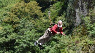 Rize'de Laz hacının zipline keyfi