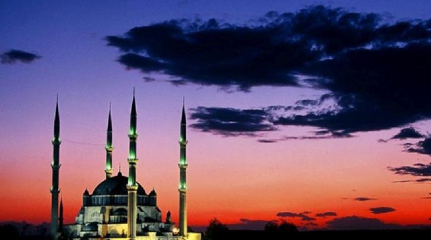 Berat Kandili orucu sahur vakti ne zaman? Sahur vakti ne zaman, saat kaçta? Kandil orucu sahur saat kaçta yapılır? 