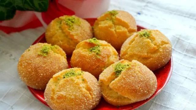 En kolay şerbetli tatlı: Hira tatlısı tarifi! Her evde bulunan malzemelerle şipşak hazırlanıyor