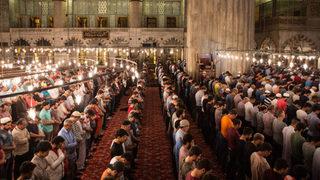 Berat Kandili namazı nasıl kılınır? Berat gecesi namazı nasıl niyet edilir?  Berat Kandili namazı nasıl ve ne zaman kılınır? 