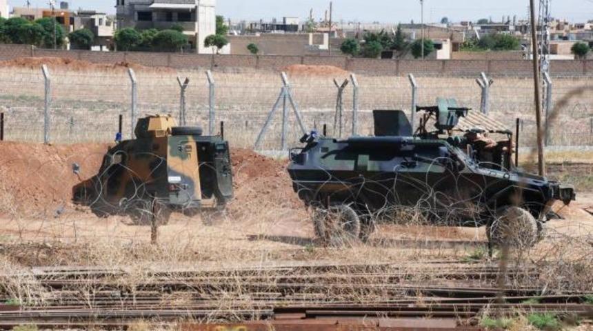 3000 Suriyeli T&uuml;rkiye tarafına ge&ccedil;ti