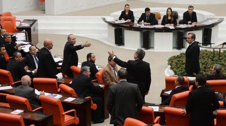 TBMM Genel Kurulu'nda ortalık karıştı!