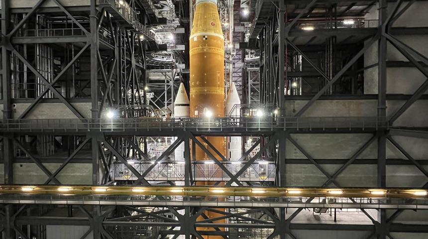 Ay görevine geri sayım: NASA ilk kez fırlatma rampasına taşıyacak! "Aylar süren hazırlıkların doruk noktası"