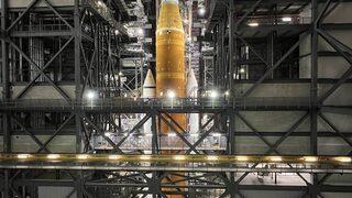 Ay görevine geri sayım: NASA ilk kez fırlatma rampasına taşıyacak! Aylar süren hazırlıkların doruk noktası