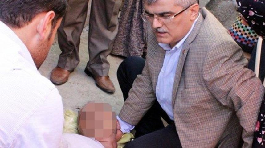 Kalp krizi ge&ccedil;iren vatandaşa ilk m&uuml;dahale &Ouml;z&ccedil;elik'ten