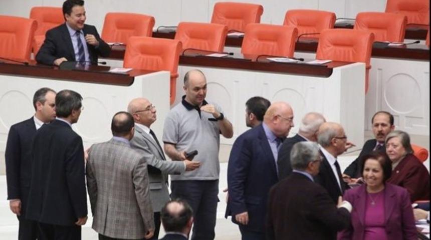 Meclis'te koku alarmı