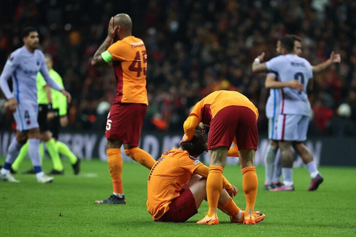 Son dakika: Galatasaraylı futbolcu için flaş sözler: "Sıfır katkı, yürüyecek hali yok!"