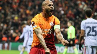Son dakika: Galatasaray'ın yıldızına iki takımdan resmi teklif!