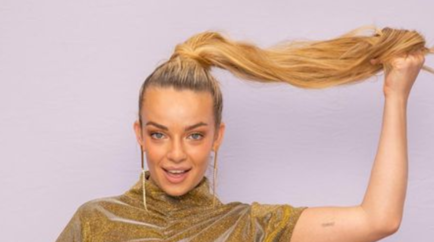 Sosyal medya fenomeni Abbie Chatfield, üstsüz pozunu paylaştı! Takipçilerinden yorum yağdı