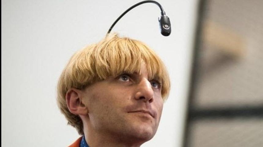 Dünyanın ilk göz robotu