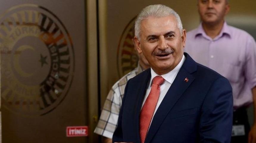 Binali Yıldırım: 'AK Parti'de liderlik kavgası olmaz'