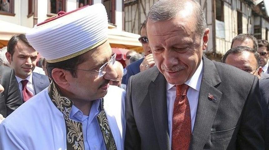 İmam uyardı: 'Musafaha ile yetinelim, el öpmeyelim'