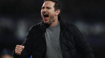 İngiltere'nin Yılmaz Vural'ı! Gol sevincinde kolunu kırdı!