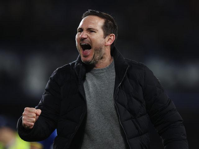 İngiltere'nin Yılmaz Vural'ı! Gol sevincinde kolunu kırdı!