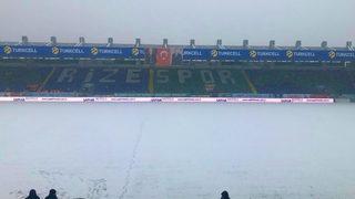 Son dakika: Çaykur Rizespor-Trabzonspor maçı ertelenebilir! Kar fırtınası...