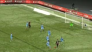 Son dakika: Ne yaptın Emre Mor... Attığı gol sosyal medyada rekor kırıyor!