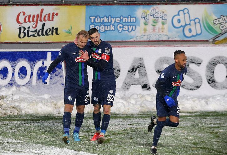 Trabzonspor'u deviren Joel Pohjanpalo, Rizespor tarihine geçti! 3 penaltı 3 gol...