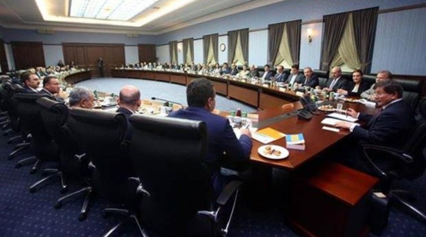 AK Parti MKYK sona erdi