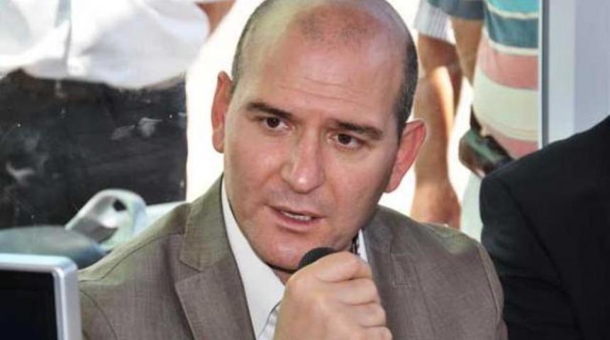 AKP'li Soylu: Başbakan'ın yakasına yapışırım